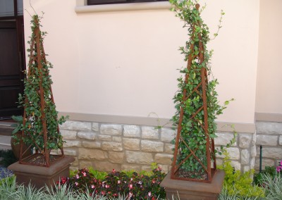 metal obelisk